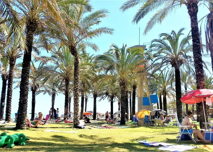 Carihuela Playa. Plaza Del Remo. Exclusivo Apartamento Al Lado Del Mar.